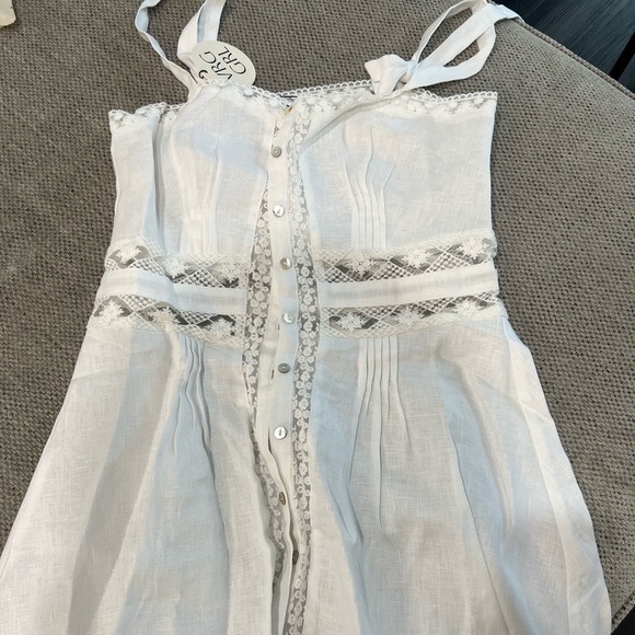 Verge Girl Josefina Linen Mini Dress - Picture 4 of 5